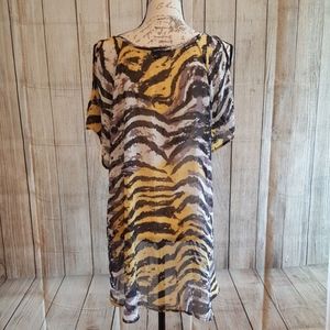 ❌SOLD❌ Over sized top or swim cover up animal print top